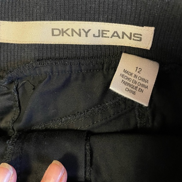 DKNY Black Mini Skirt - Picture 4 of 5